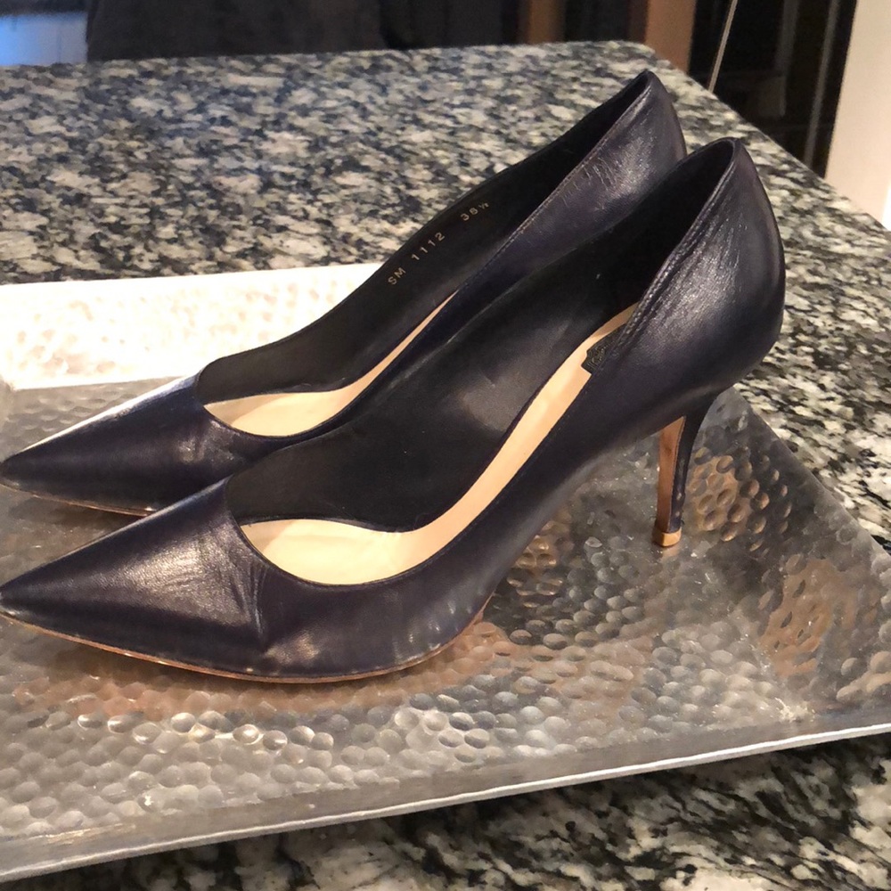Heels - Picture 2 of 7